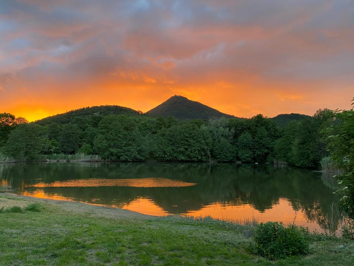 Pokoje V Chalupe Pod Milesovkou Velemin Exteriér fotografie